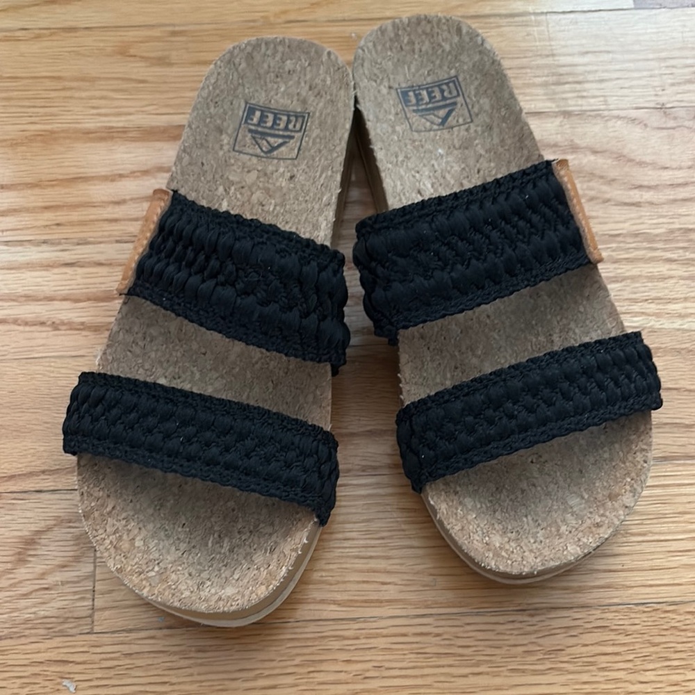 Reef Black Woven Sandals
